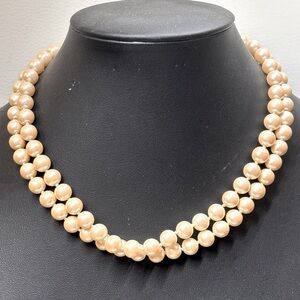 Carol Lee double strand of pearls very vintage